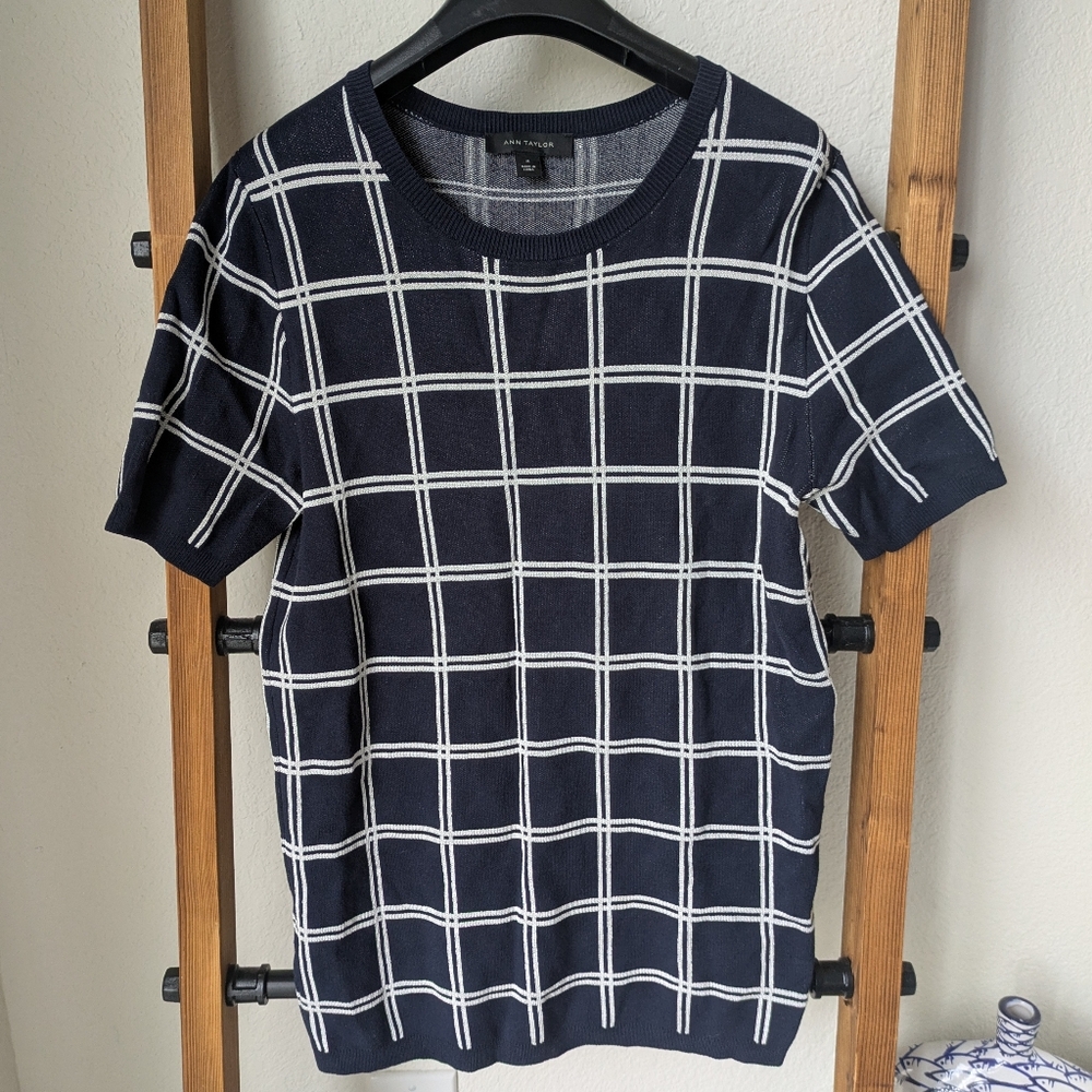 Ann Taylor Women's Navy Blue Checkered Knit T-Shirt - Size M